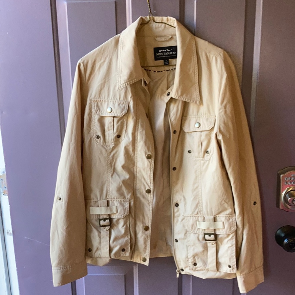 Women’s lightweight coat